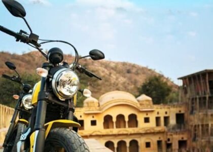 Find Your Own Riding Rhythm While Exploring Jaipur by Bike